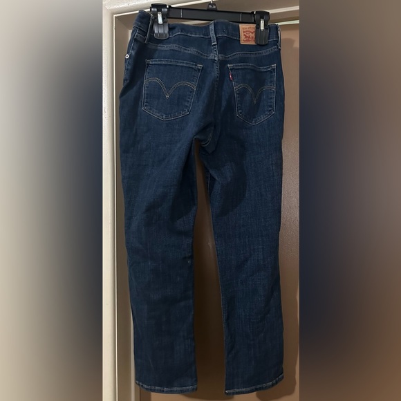 Levi’s - Picture 4 of 4